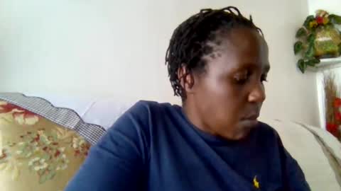 Snapshot of sandra_milly chatting on July 8, 11:48 am sandra online show from July 8, 11:48 am