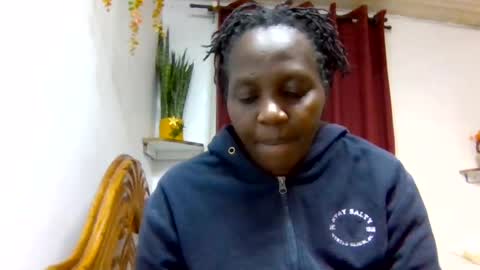 Snapshot of sandra_milly chatting on July 11, 8:50 am sandra online show from July 11, 8:50 am