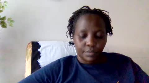 Snapshot of sandra_milly chatting on July 13, 12:52 pm sandra online show from July 13, 12:52 pm
