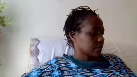 Snapshot of sandra_milly chatting on July 26, 12:23 pm sandra online show from July 26, 12:23 pm