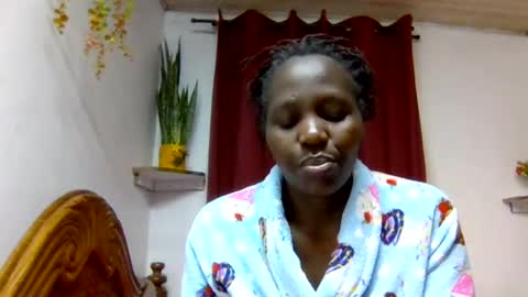 Snapshot of sandra_milly chatting on July 27, 7:26 am sandra online show from July 27, 7:26 am