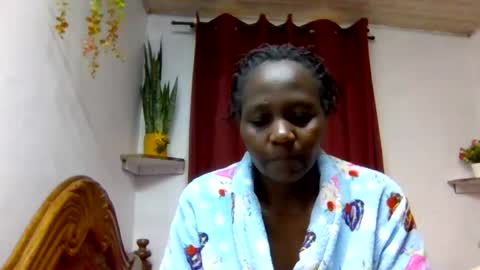 Snapshot of sandra_milly chatting on July 28, 6:42 am sandra online show from July 28, 6:42 am