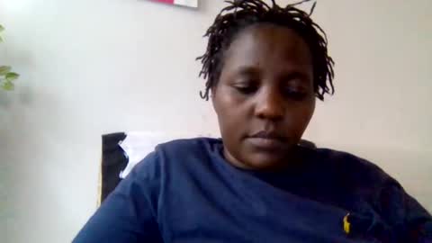 Snapshot of sandra_milly chatting on July 31, 8:25 am sandra online show from July 31, 8:25 am