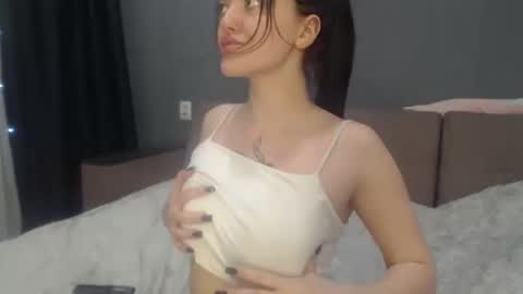 Snapshot of sandra_smith3007 chatting on May 21, 9:33 pm sandra_smith3007 online show from May 21, 9:33 pm