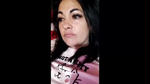 Snapshot of sandrabenet chatting on April 7, 6:30 pm Sandra online show from April 7, 6:30 pm