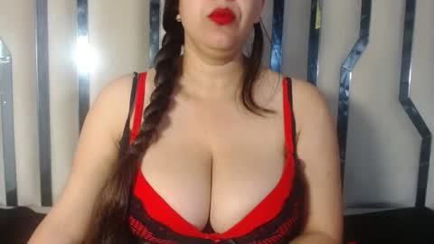 sandraclarkx69 online show from November 22, 12:04 pm