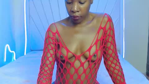 Snapshot of sandrah_ chatting on June 27, 10:04 pm Sandy online show from June 27, 10:04 pm