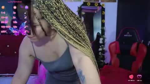 Snapshot of sandraossa chatting on November 27, 2:30 pm sandraossa online show from November 27, 2:30 pm