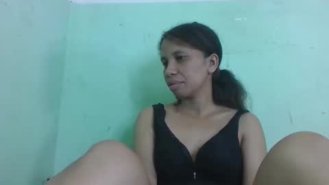 sandrinah788632 online show from May 16, 6:43 am