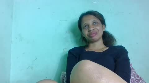 sandrinah788632 online show from July 2, 7:09 pm