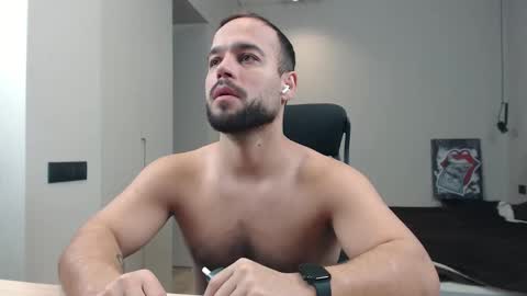 DeAlex online show from February 11, 9:53 pm