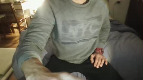 Snapshot of sandrofitness chatting on December 18, 10:49 pm sandro online show from December 18, 10:49 pm