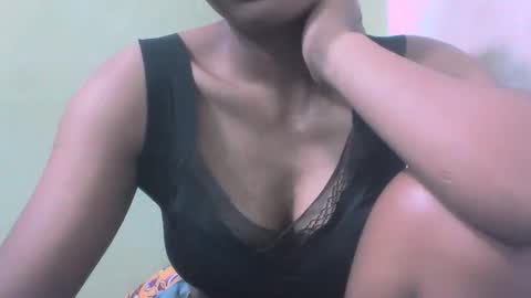 sandy735579 online show from February 18, 6:20 am