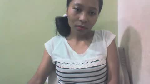 sandy735579 online show from April 26, 2:20 am