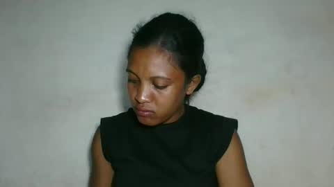 sanelie09 online show from February 8, 7:50 pm