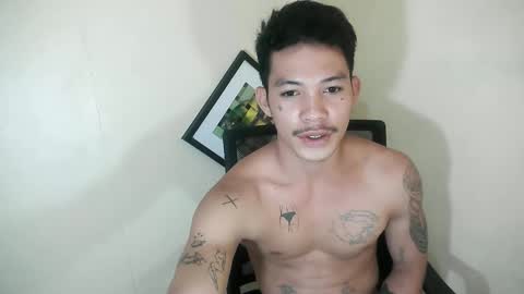 Snapshot of sangre_adamusxxx chatting on May 6, 1:47 am sangre_adamusxxx online show from May 6, 1:47 am