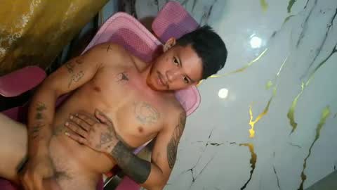 Snapshot of sangre_adamusxxx chatting on June 19, 8:01 pm sangre_adamusxxx online show from June 19, 8:01 pm