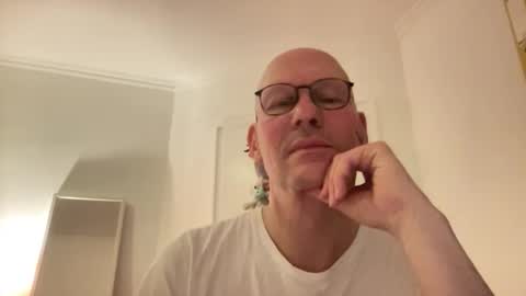 Snapshot of santaclausonice chatting on November 20, 12:22 am santaclausonice online show from November 20, 12:22 am