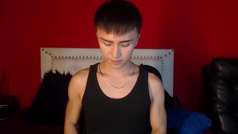 Snapshot of santi_fabulous chatting on March 5, 2:25 am santi_fabulous online show from March 5, 2:25 am