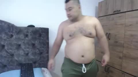 Snapshot of santi_hothot chatting on October 27, 7:29 pm Santiago online show from October 27, 7:29 pm