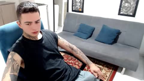 santi_ss online show from November 20, 3:45 pm