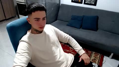 santi_ss online show from January 11, 12:48 am