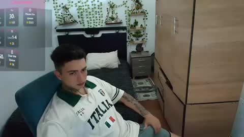 santi_ss online show from April 23, 11:51 pm