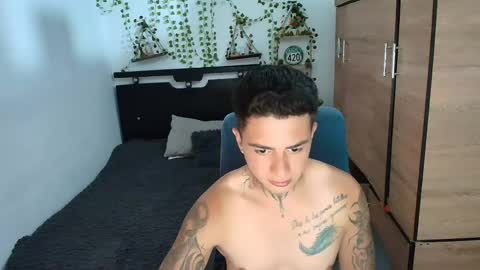 Snapshot of santi_ss chatting on May 31, 6:09 pm santi_ss online show from May 31, 6:09 pm