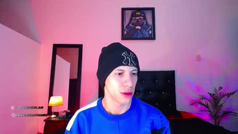 SANTAGO online show from October 25, 11:51 am