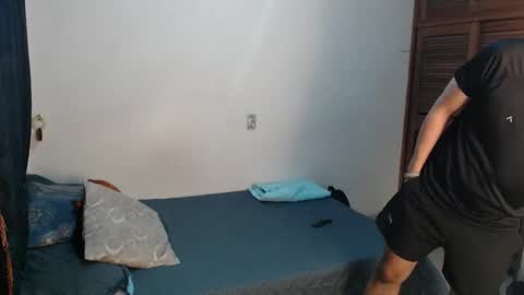 Snapshot of santiexxx chatting on November 5, 2:11 am santiexxx online show from November 5, 2:11 am