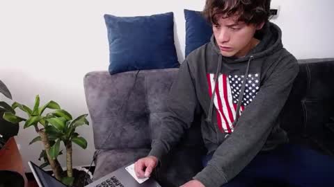 Santii online show from December 29, 8:37 pm