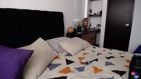 Santii online show from January 21, 6:02 pm