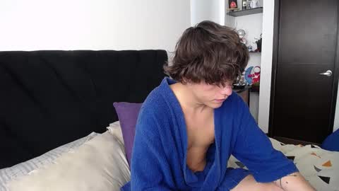 Santii online show from February 18, 3:43 pm