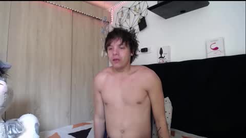 Santii online show from February 11, 2:55 pm