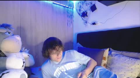 Snapshot of santii_rose chatting on June 2, 10:45 pm Santii online show from June 2, 10:45 pm