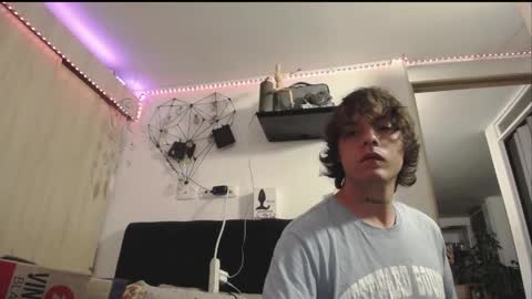 Snapshot of santii_rose chatting on June 8, 1:28 am Santii online show from June 8, 1:28 am