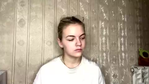 Snapshot of santinalabonne chatting on July 21, 7:22 am Rina online show from July 21, 7:22 am