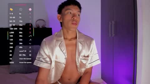 santi online show from February 15, 9:55 pm