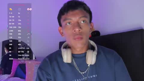 santi online show from March 3, 10:26 pm