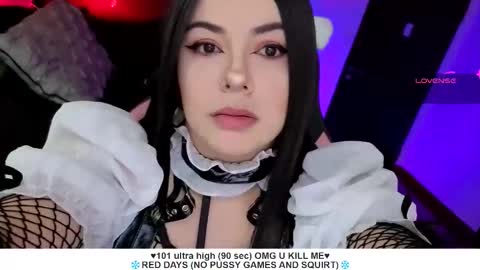 Snapshot of santos_liah chatting on December 5, 12:36 pm Liah Santos online show from December 5, 12:36 pm