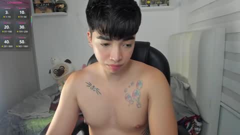 Mr. Santiago online show from April 25, 1:36 pm