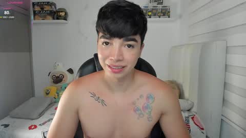 Mr. Santiago online show from April 29, 1:37 pm