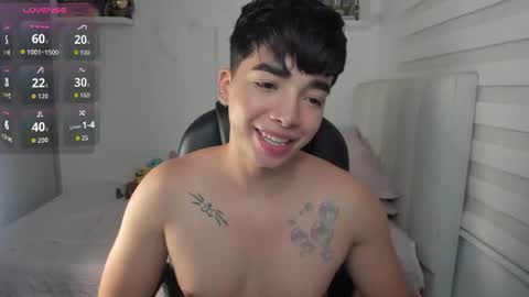 Snapshot of santy7u7 chatting on June 28, 1:39 pm Mr. Santiago online show from June 28, 1:39 pm