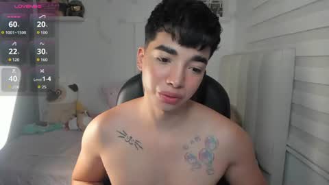 Snapshot of santy7u7 chatting on July 10, 1:36 pm Mr. Santiago online show from July 10, 1:36 pm
