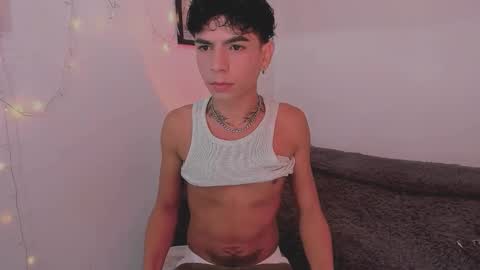 Snapshot of santy_0908 chatting on October 27, 5:50 pm santy online show from October 27, 5:50 pm