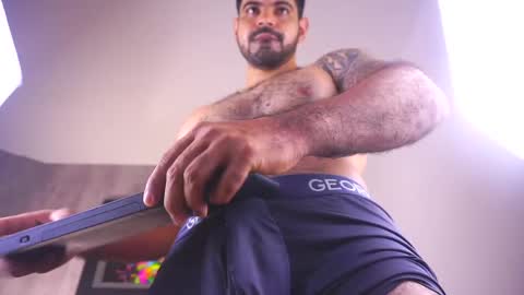santiago online show from April 27, 2:48 pm