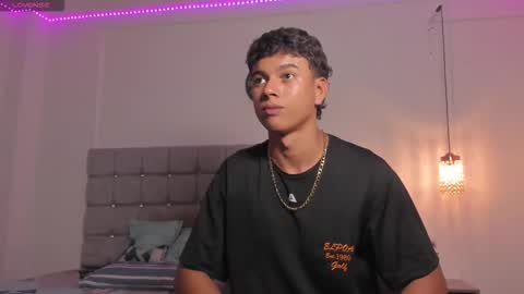 santy_stump online show from November 1, 9:28 pm