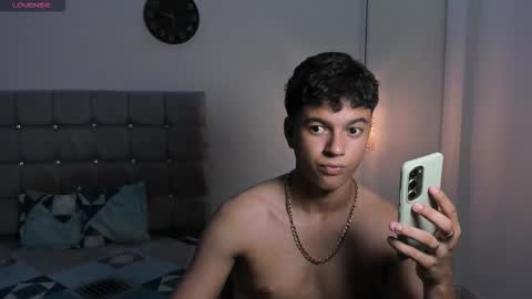 santy_stump online show from November 22, 9:47 pm