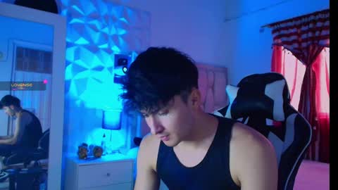 Snapshot of santyago_taylor chatting on January 3, 6:57 pm Santyago online show from January 3, 6:57 pm