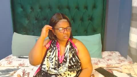 Snapshot of sanuche59670 chatting on June 21, 7:27 pm sanuche59670 online show from June 21, 7:27 pm